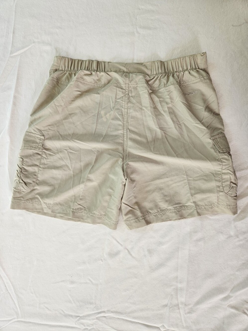 White Sierra Women's Crystal Covr Shorts Pale Taupe Beige Gorpcore NWT Medium - Picture 7 of 7